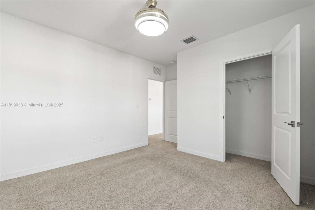 Recently Rented: $3,300 (4 beds, 2 baths, 2696 Square Feet)