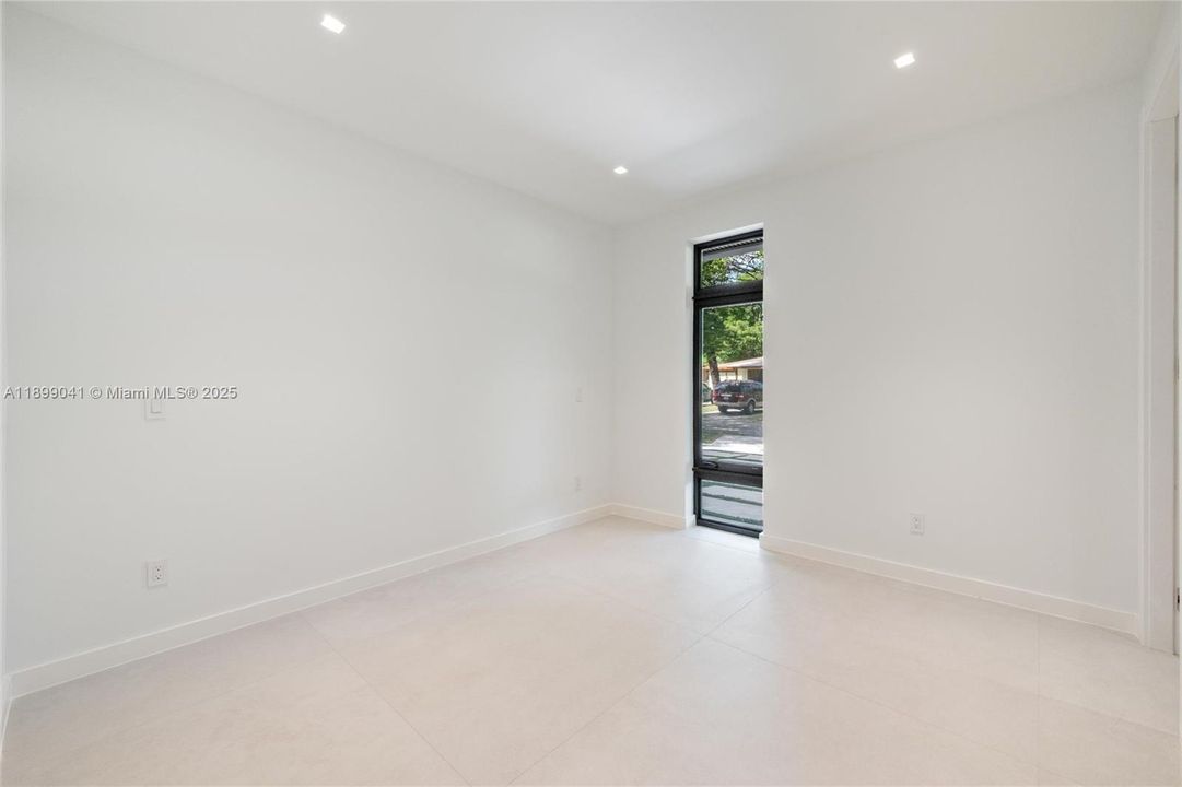 待售: $2,850,000 (4 贝兹, 5 浴室, 3336 平方英尺)