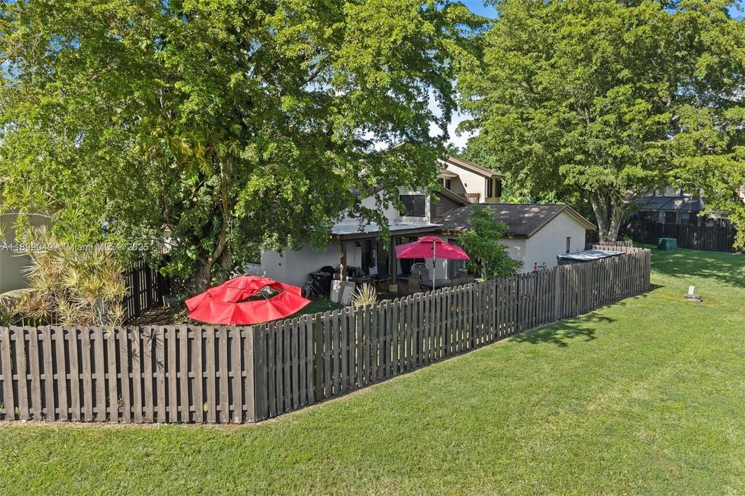 For Sale: $609,000 (3 beds, 2 baths, 1505 Square Feet)