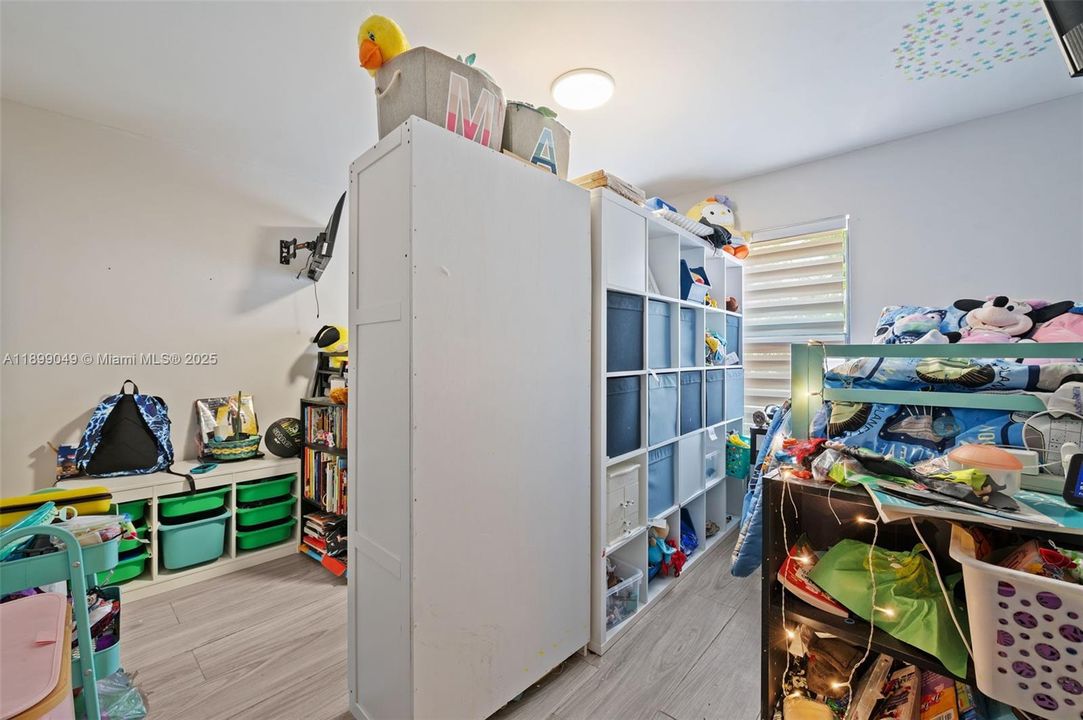 For Sale: $609,000 (3 beds, 2 baths, 1505 Square Feet)