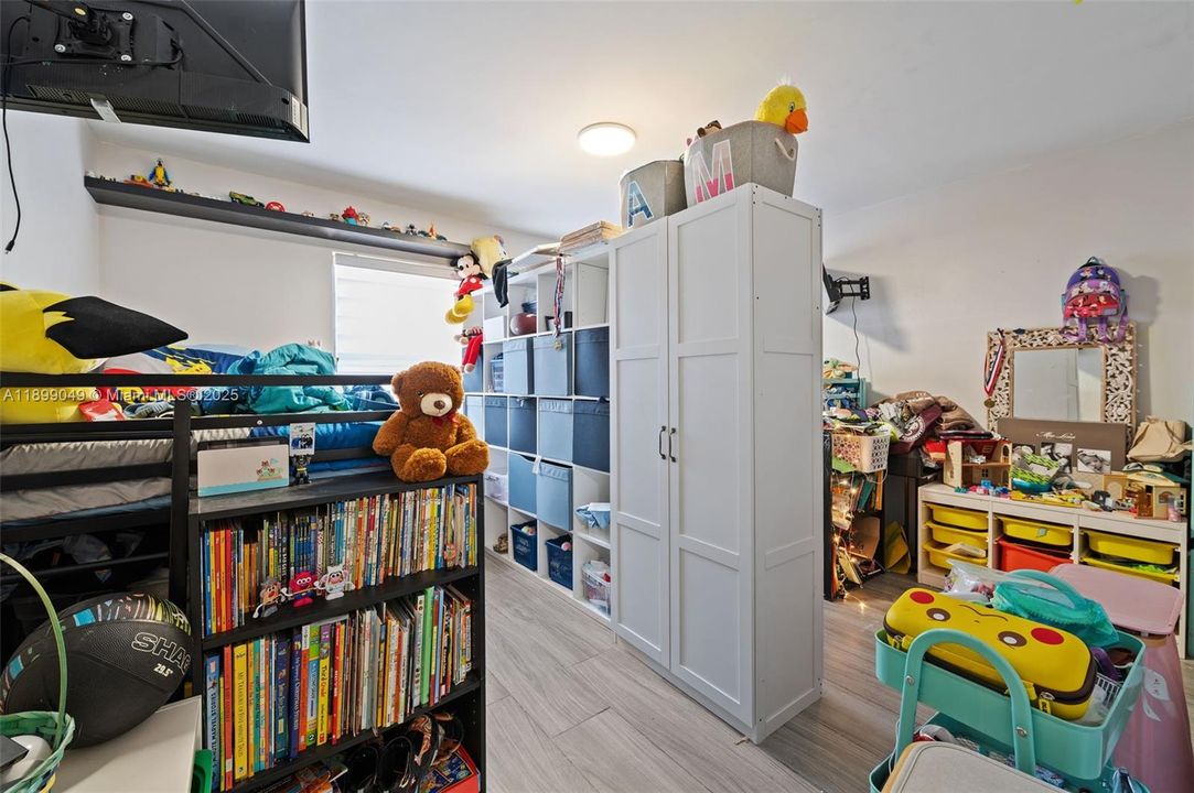 For Sale: $609,000 (3 beds, 2 baths, 1505 Square Feet)