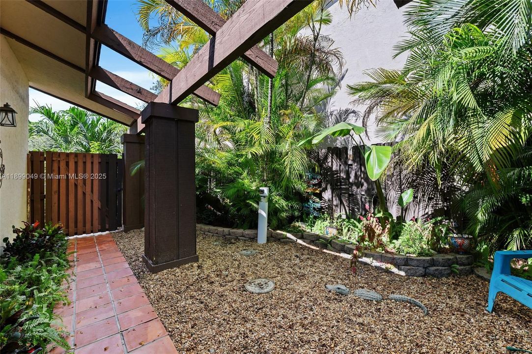 For Sale: $609,000 (3 beds, 2 baths, 1505 Square Feet)