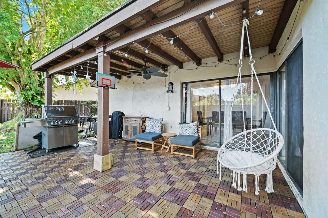 For Sale: $609,000 (3 beds, 2 baths, 1505 Square Feet)