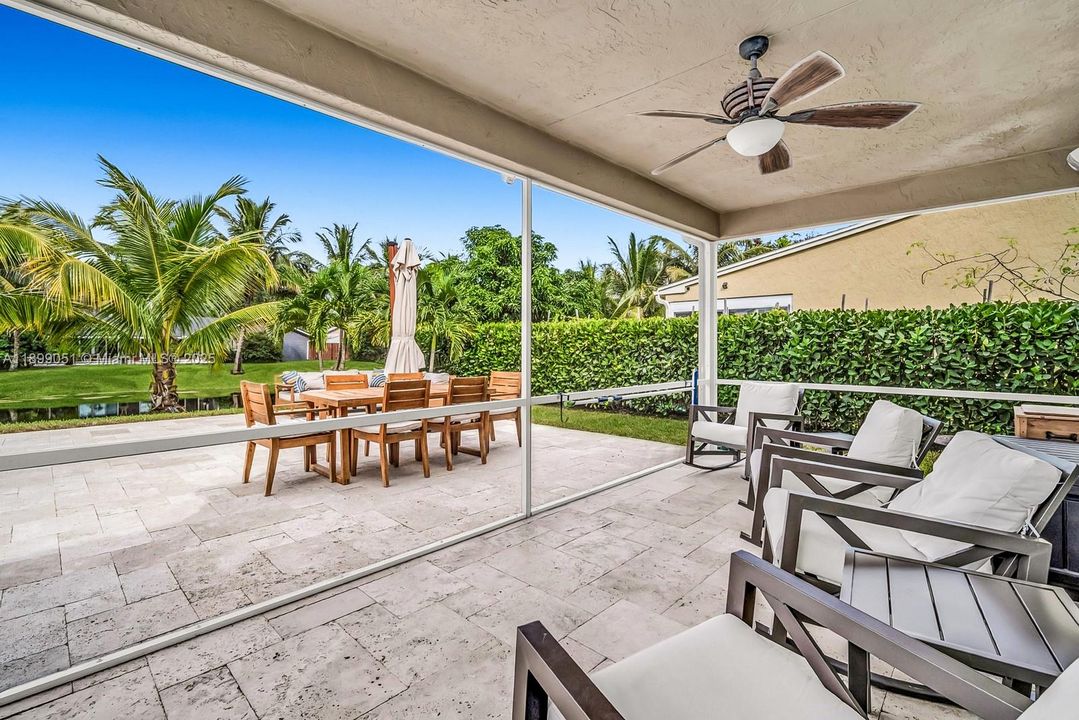 Active With Contract: $1,050,000 (5 beds, 3 baths, 2686 Square Feet)