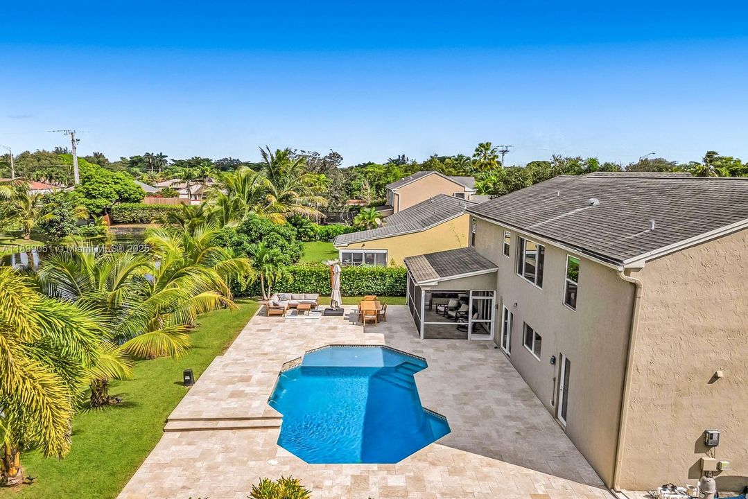 Active With Contract: $1,050,000 (5 beds, 3 baths, 2686 Square Feet)