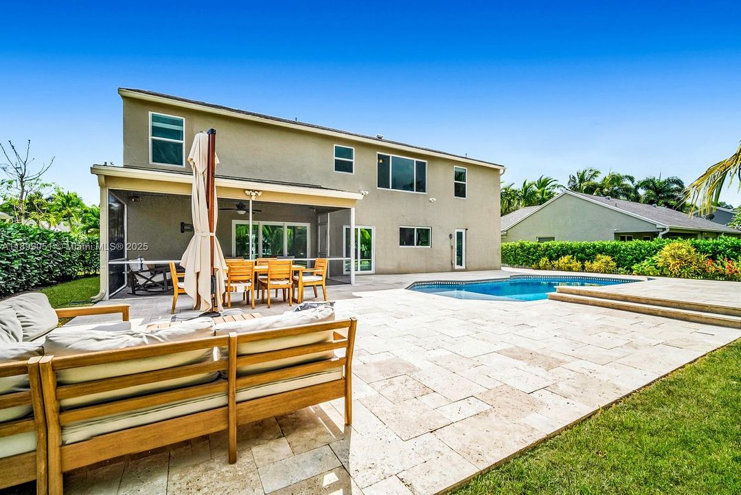 Active With Contract: $1,050,000 (5 beds, 3 baths, 2686 Square Feet)