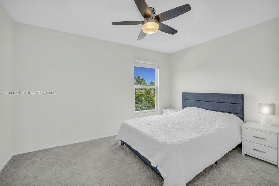 Active With Contract: $1,050,000 (5 beds, 3 baths, 2686 Square Feet)