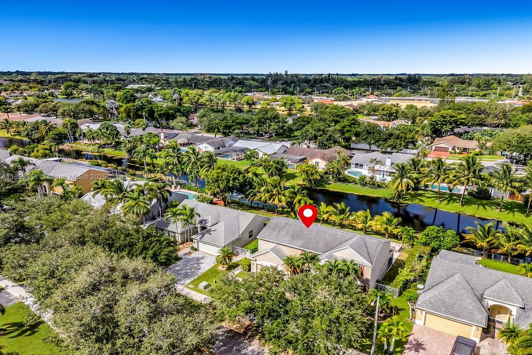 Active With Contract: $1,050,000 (5 beds, 3 baths, 2686 Square Feet)