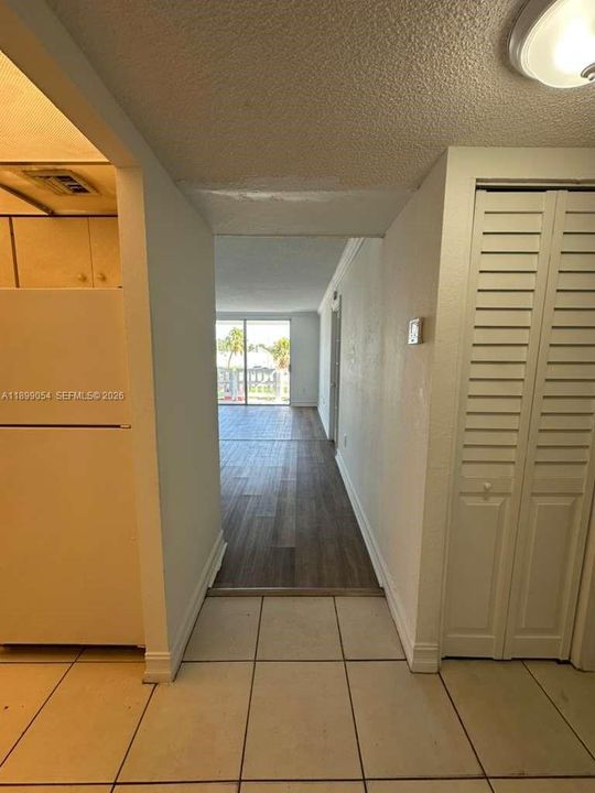 For Rent: $1,500 (1 beds, 1 baths, 840 Square Feet)