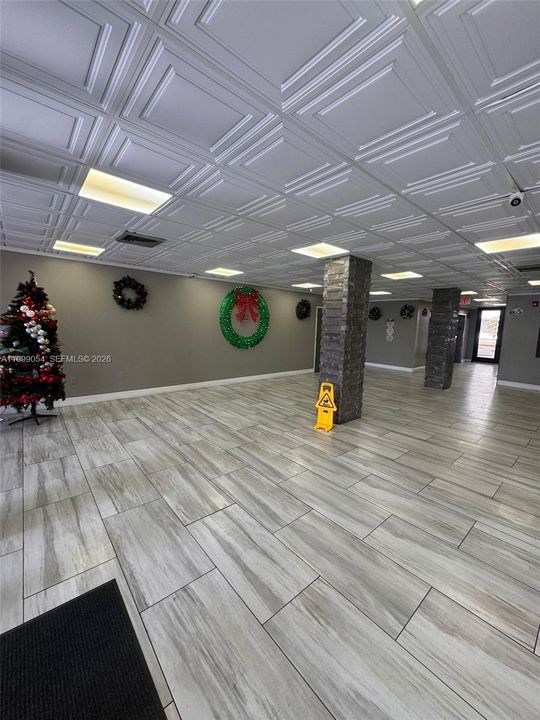 For Rent: $1,500 (1 beds, 1 baths, 840 Square Feet)