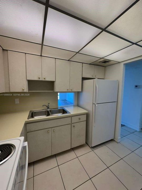 For Rent: $1,500 (1 beds, 1 baths, 840 Square Feet)