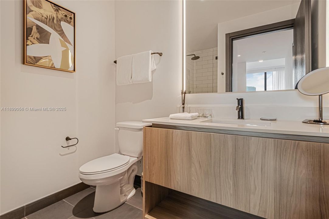 For Rent: $7,190 (2 beds, 3 baths, 1043 Square Feet)