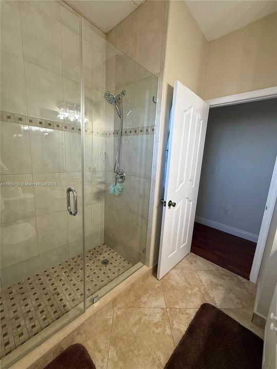 Recientemente alquilado: $3,600 (3 camas, 2 baños, 2254 Pies cuadrados)