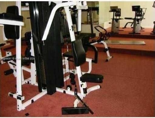 Recently Rented: $1,900 (1 beds, 1 baths, 896 Square Feet)