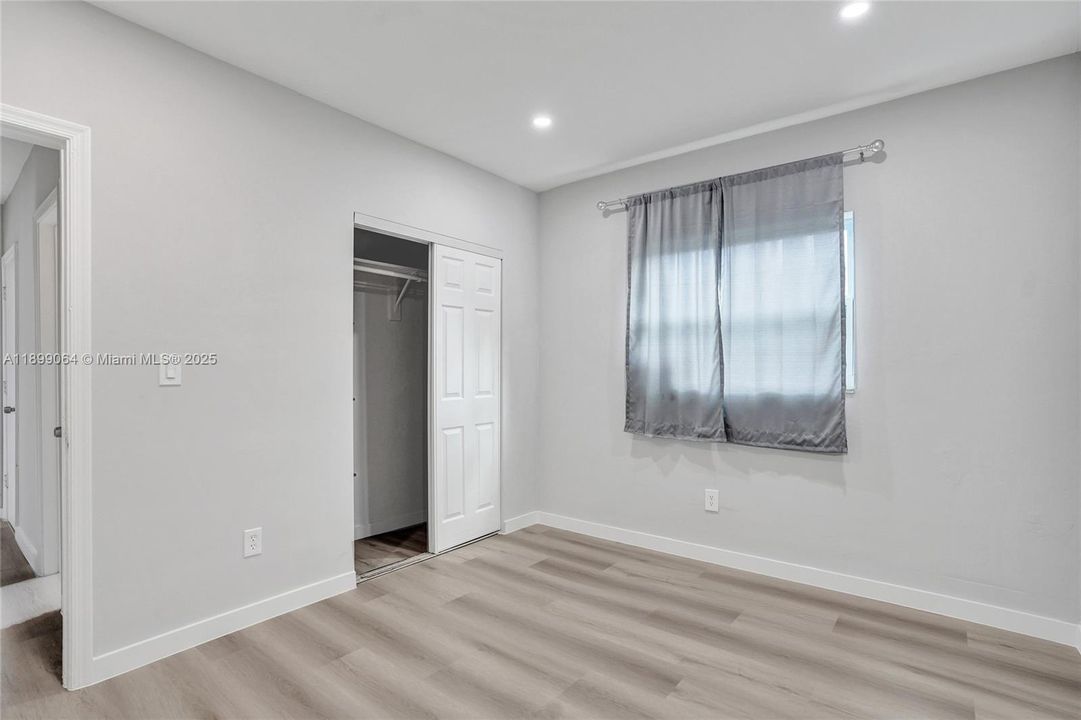 Active With Contract: $2,800 (3 beds, 2 baths, 1358 Square Feet)