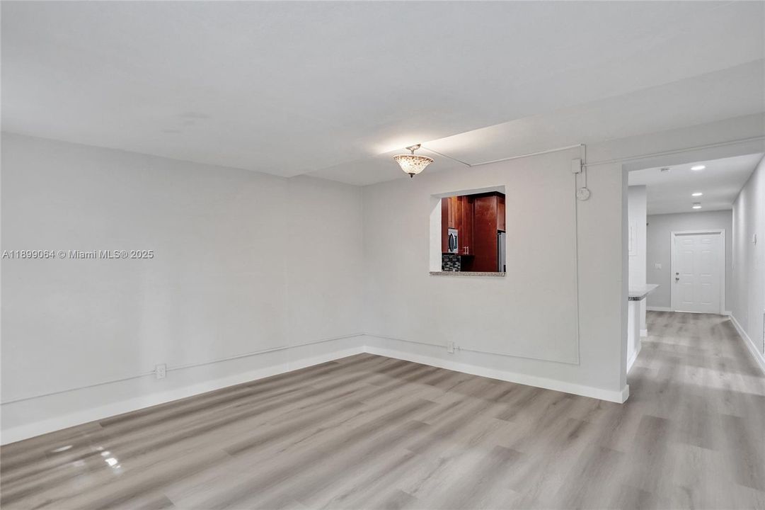 Active With Contract: $2,800 (3 beds, 2 baths, 1358 Square Feet)