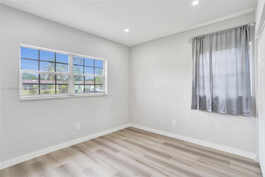Active With Contract: $2,800 (3 beds, 2 baths, 1358 Square Feet)