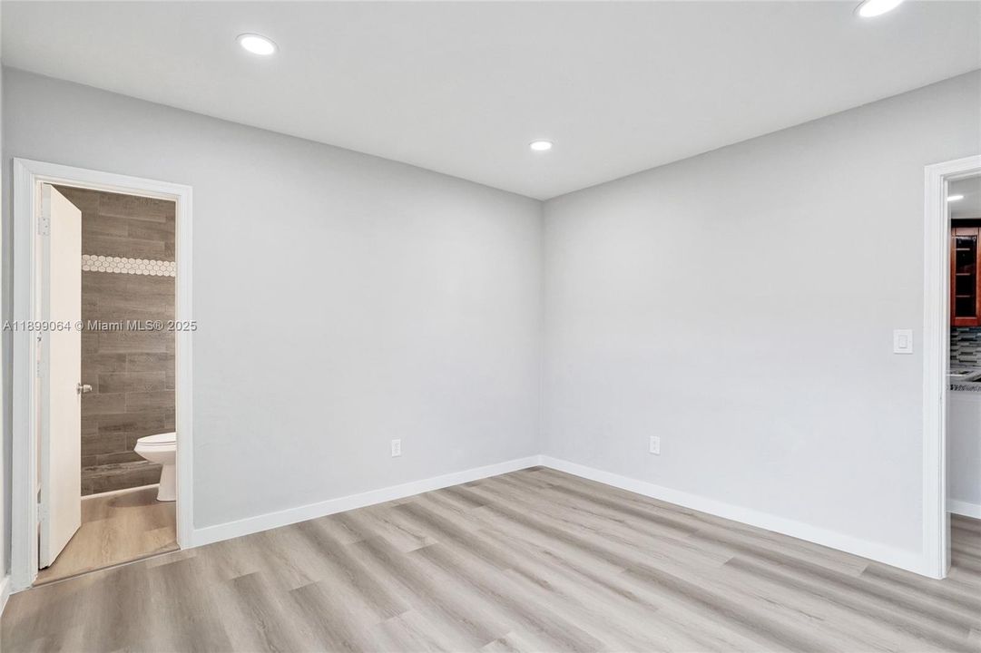 Active With Contract: $2,800 (3 beds, 2 baths, 1358 Square Feet)