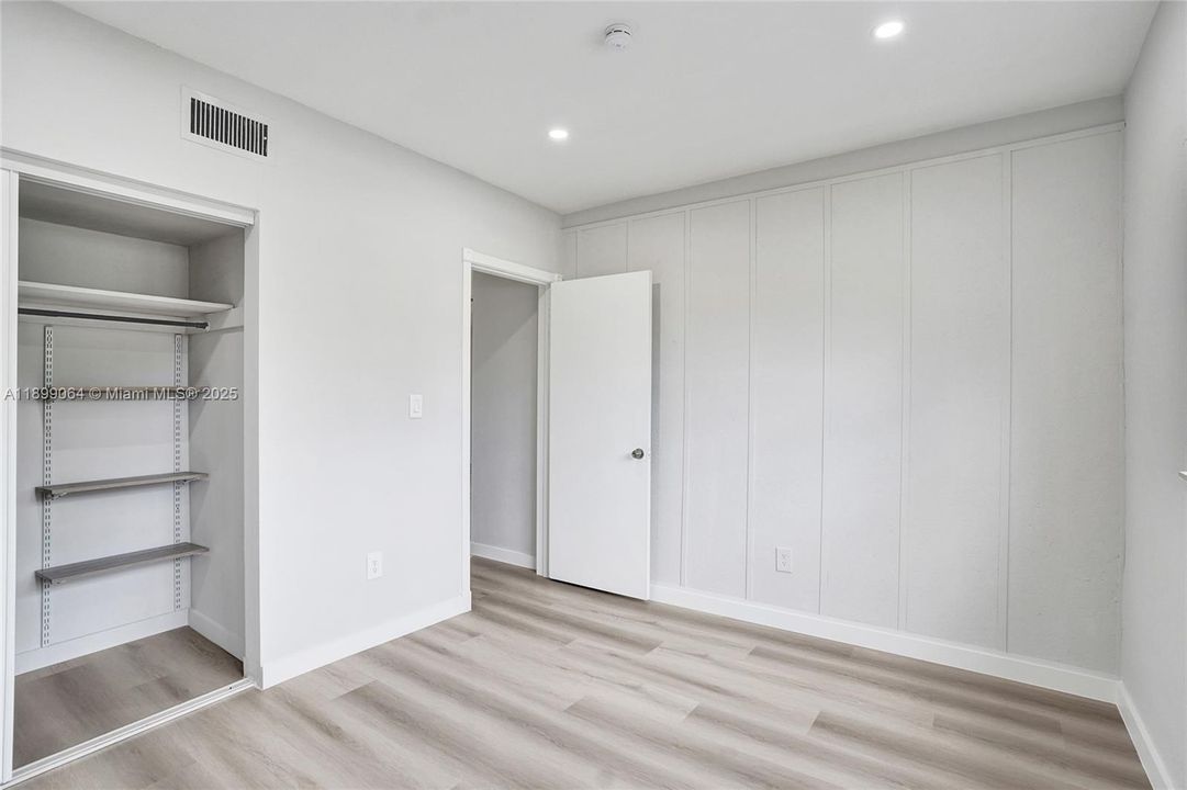 Active With Contract: $2,800 (3 beds, 2 baths, 1358 Square Feet)