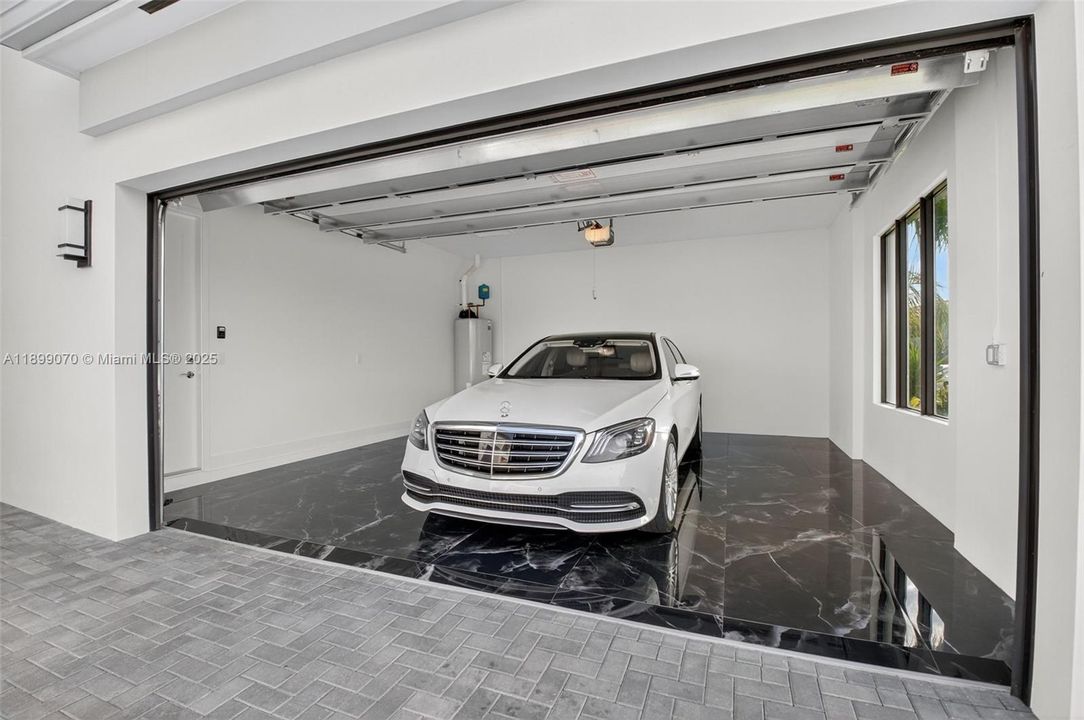 For Sale: $1,759,000 (3 beds, 4 baths, 2573 Square Feet)