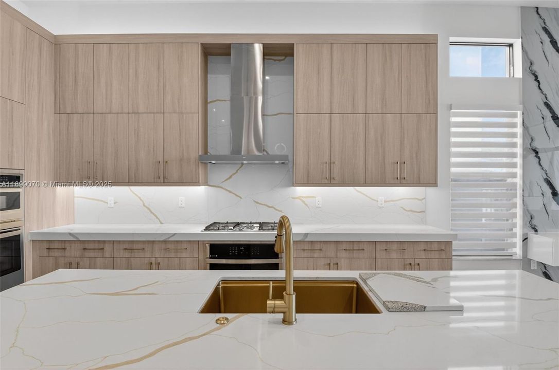 For Sale: $1,759,000 (3 beds, 4 baths, 2573 Square Feet)