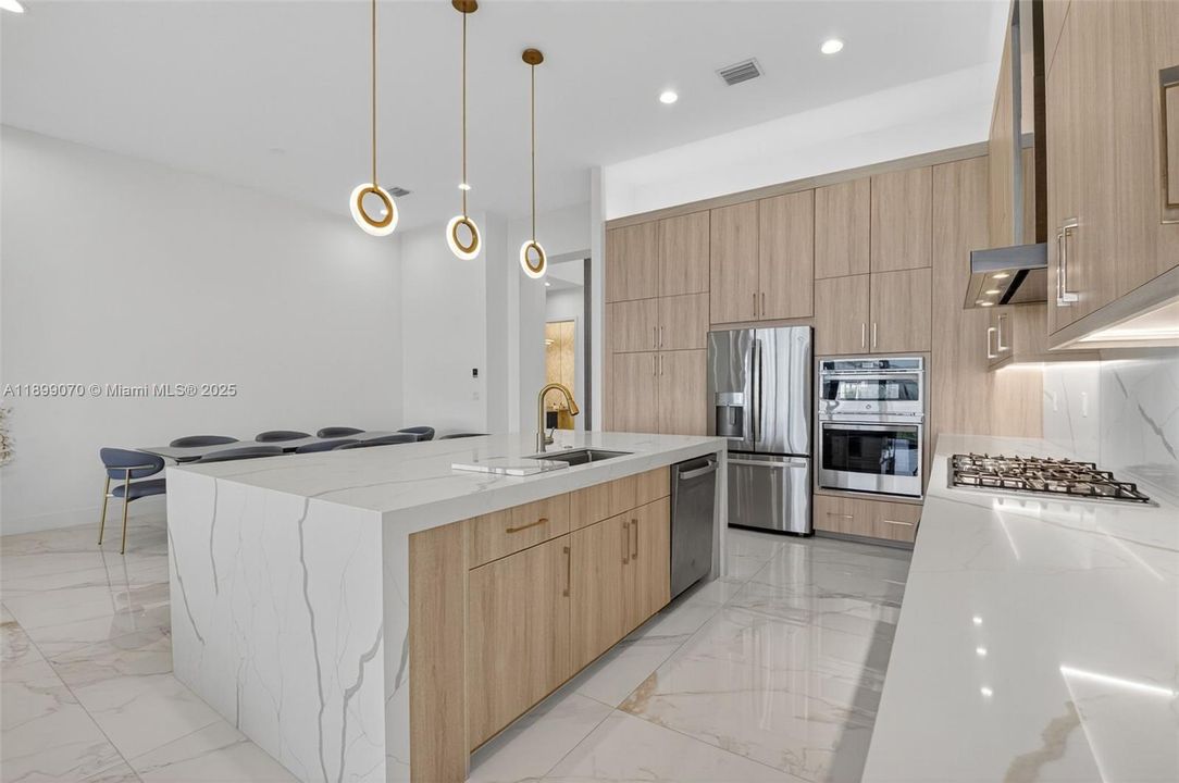 For Sale: $1,759,000 (3 beds, 4 baths, 2573 Square Feet)