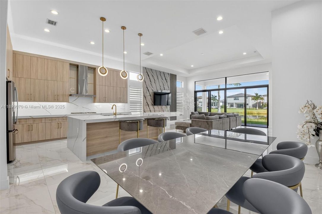 For Sale: $1,759,000 (3 beds, 4 baths, 2573 Square Feet)