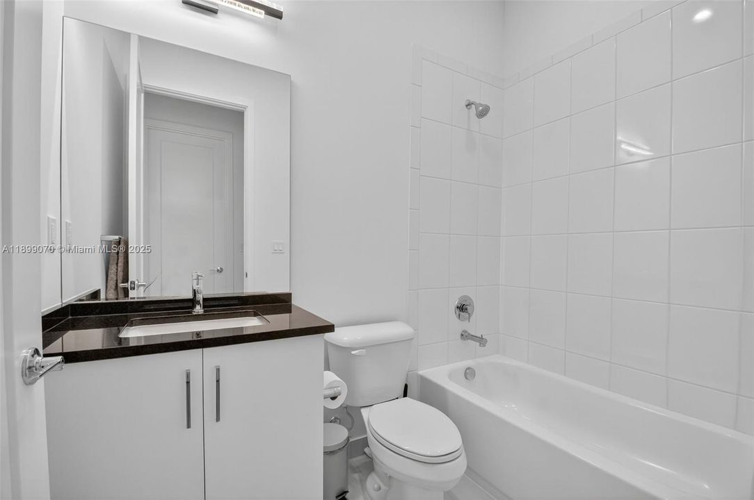 For Sale: $1,759,000 (3 beds, 4 baths, 2573 Square Feet)