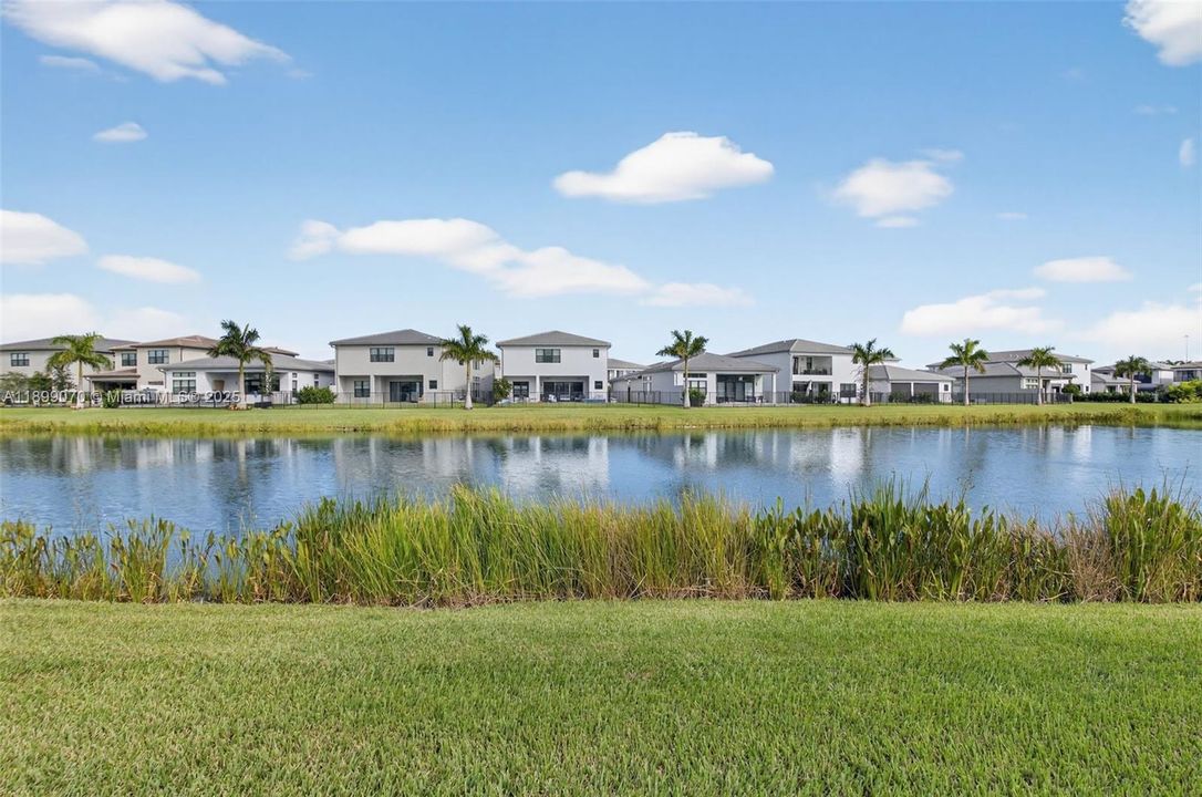 For Sale: $1,759,000 (3 beds, 4 baths, 2573 Square Feet)