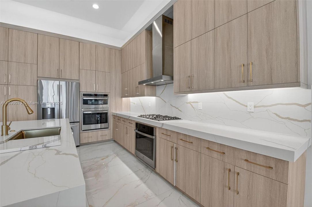 For Sale: $1,759,000 (3 beds, 4 baths, 2573 Square Feet)