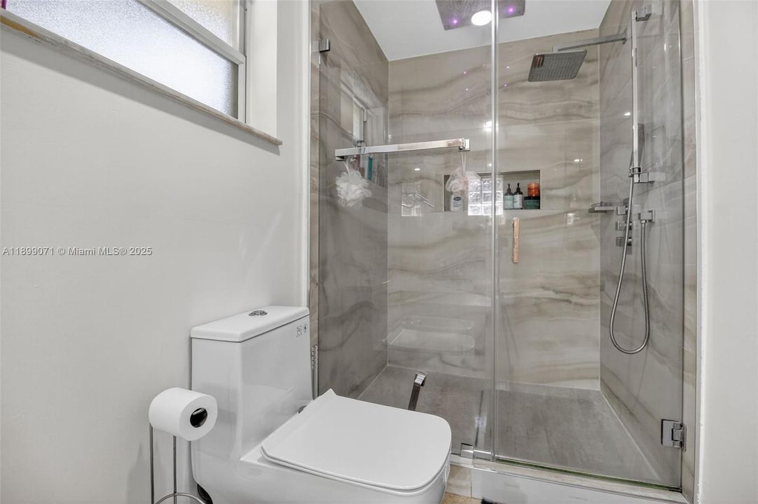 For Sale: $1,750,000 (5 beds, 3 baths, 3282 Square Feet)