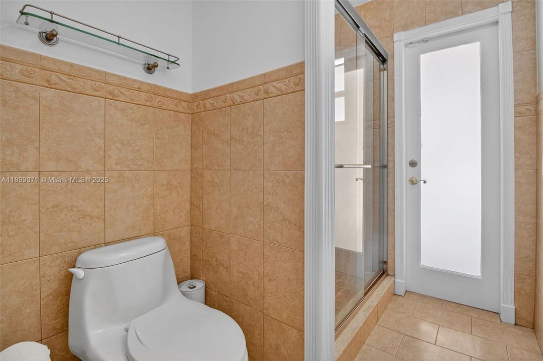 For Sale: $1,750,000 (5 beds, 3 baths, 3282 Square Feet)