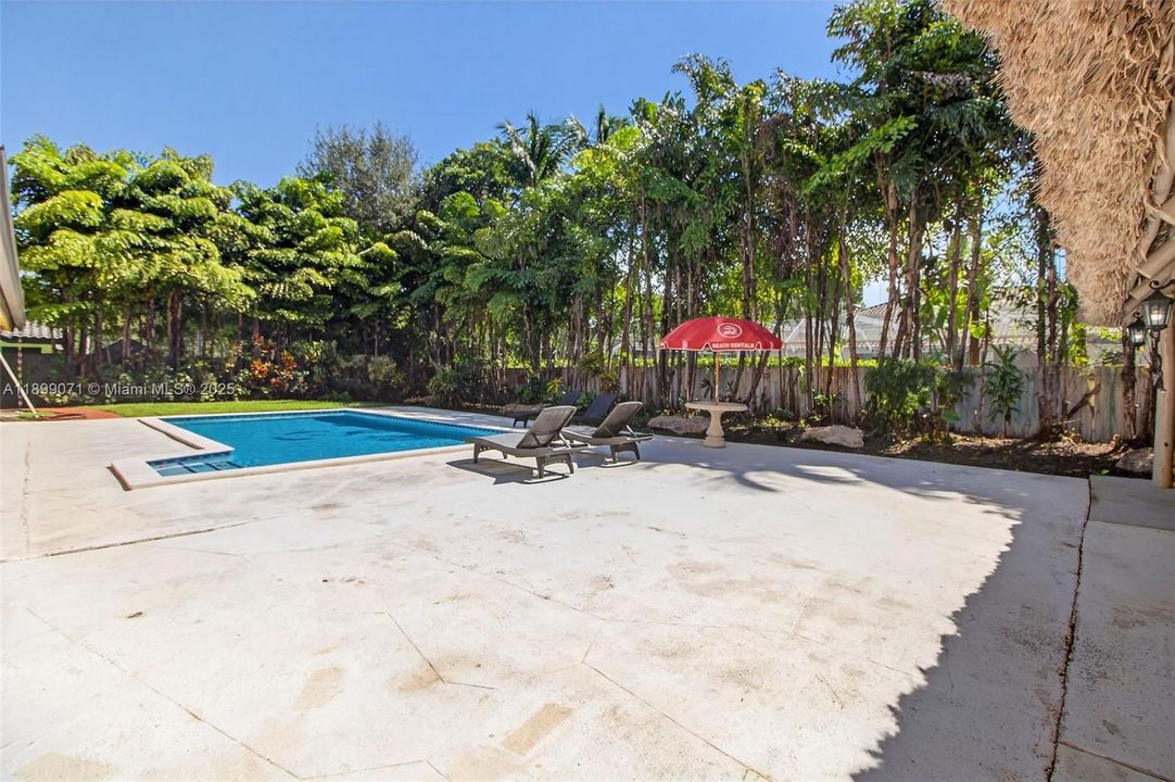 For Sale: $1,750,000 (5 beds, 3 baths, 3282 Square Feet)