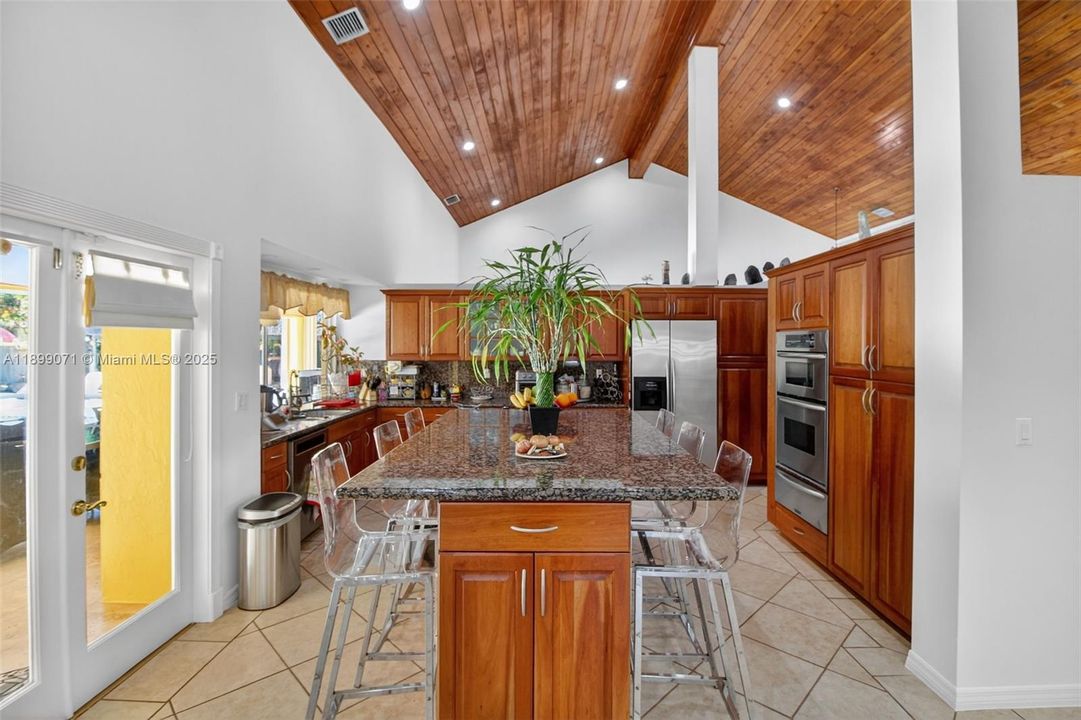 For Sale: $1,750,000 (5 beds, 3 baths, 3282 Square Feet)