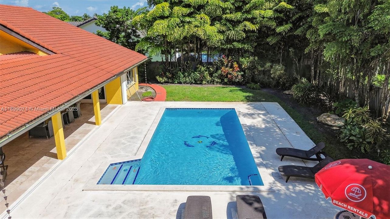 For Sale: $1,750,000 (5 beds, 3 baths, 3282 Square Feet)