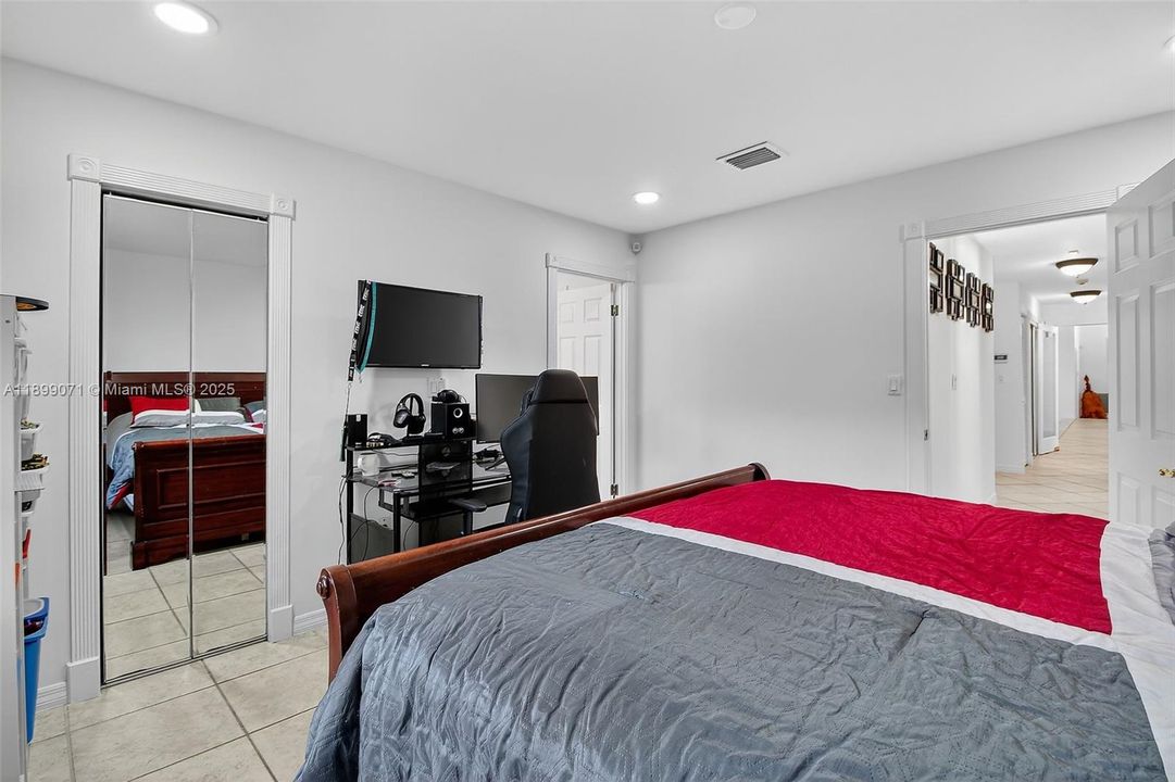 For Sale: $1,750,000 (5 beds, 3 baths, 3282 Square Feet)