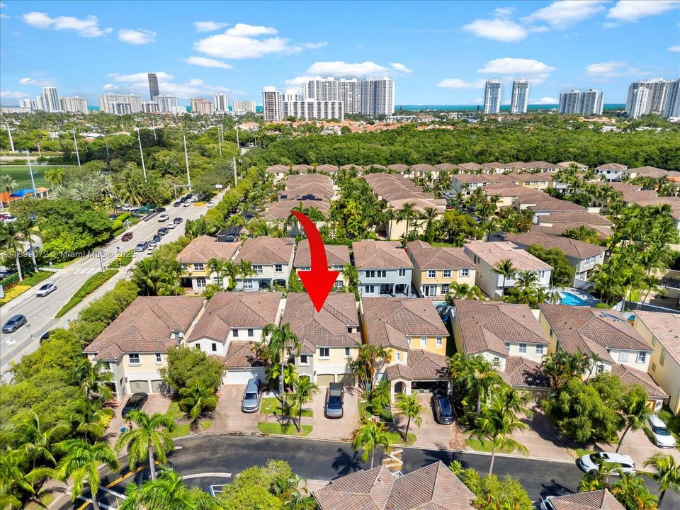 For Rent: $12,900 (4 beds, 3 baths, 2949 Square Feet)