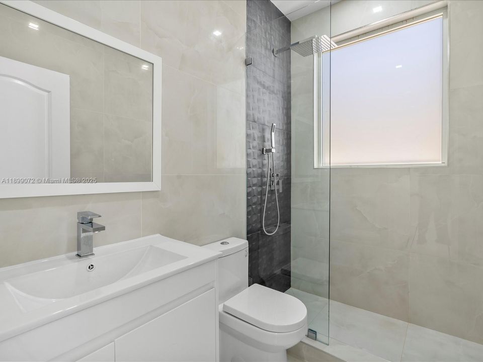 For Rent: $12,900 (4 beds, 3 baths, 2949 Square Feet)