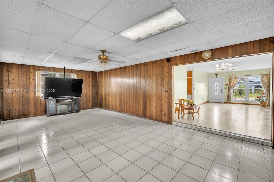 Active With Contract: $535,000 (3 beds, 2 baths, 1569 Square Feet)