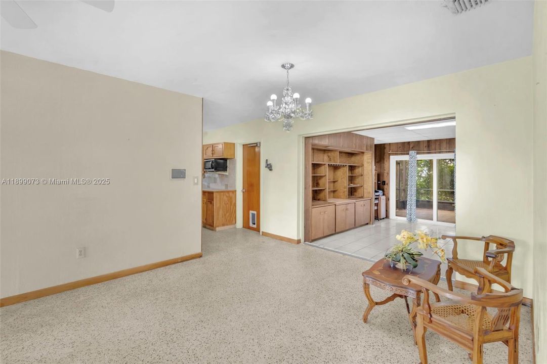 Active With Contract: $535,000 (3 beds, 2 baths, 1569 Square Feet)