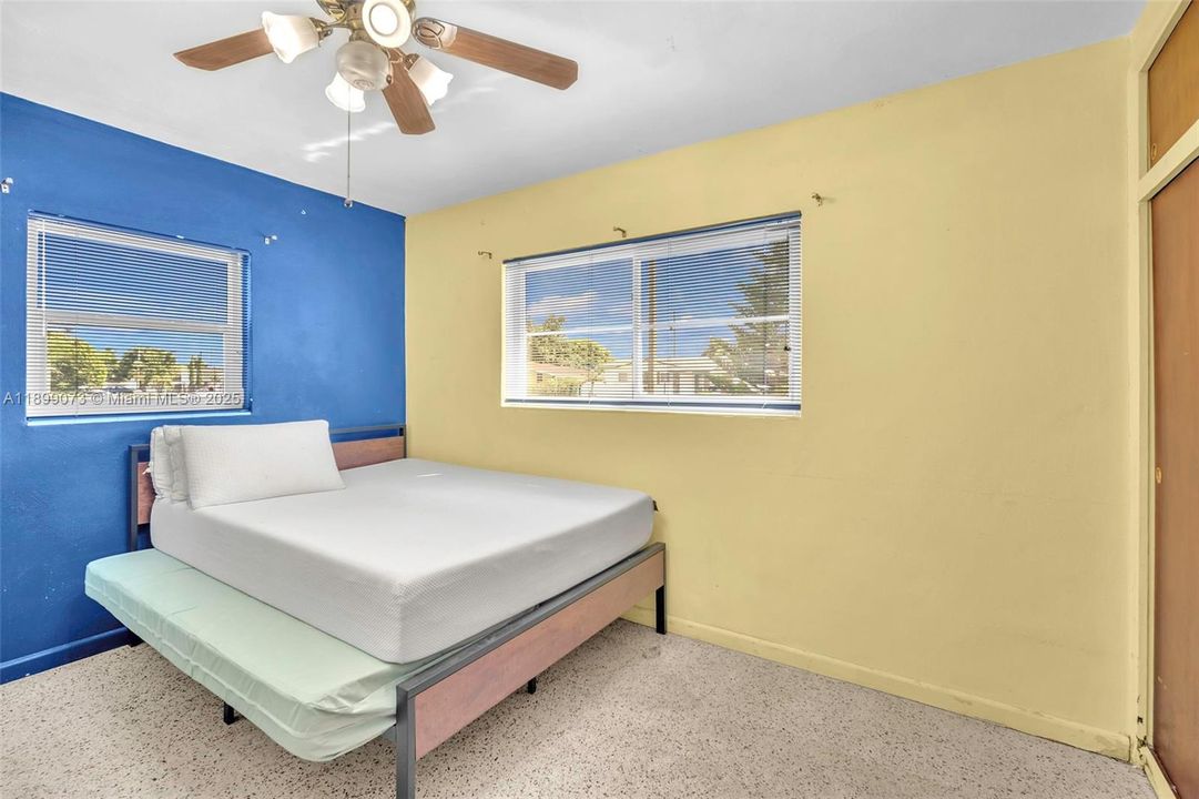 Active With Contract: $535,000 (3 beds, 2 baths, 1569 Square Feet)