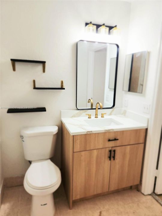 For Rent: $2,800 (2 beds, 2 baths, 984 Square Feet)