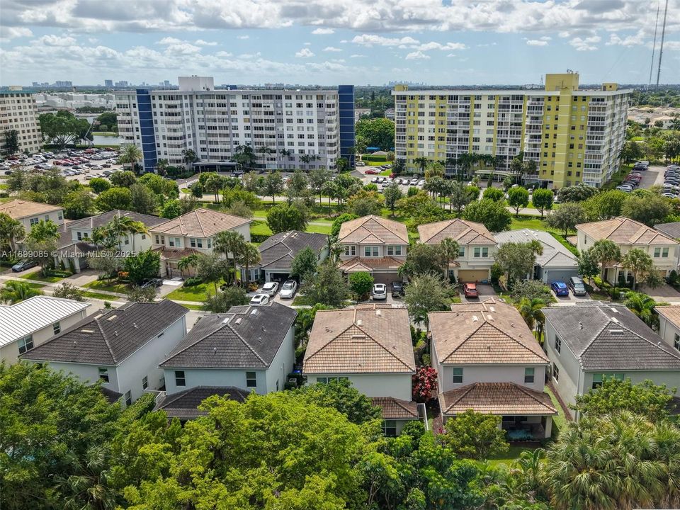 For Rent: $5,700 (3 beds, 2 baths, 2423 Square Feet)