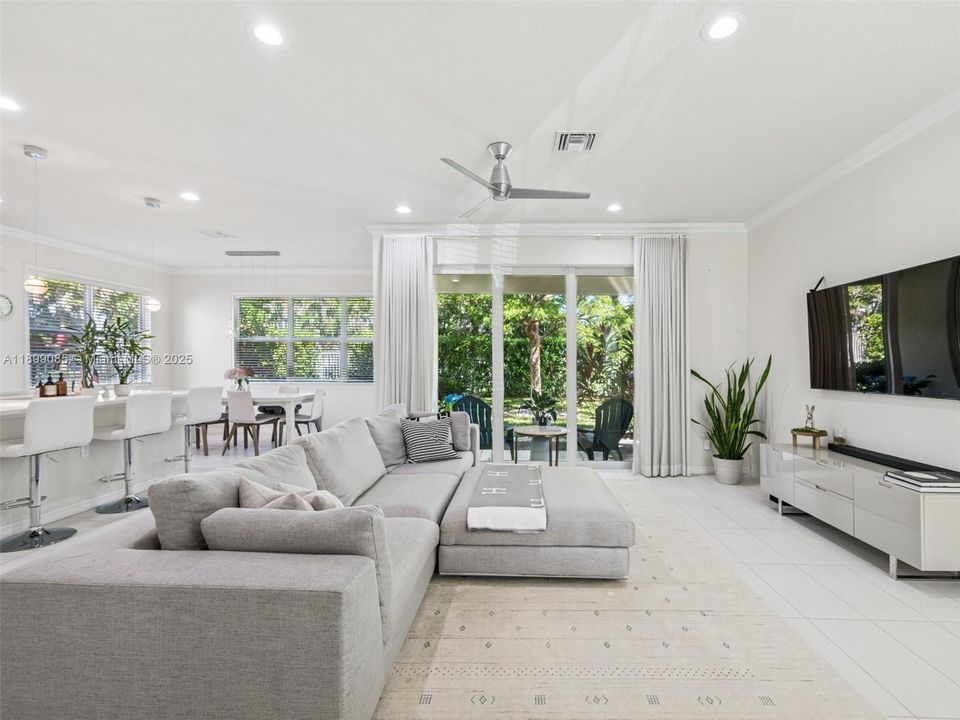 For Rent: $5,700 (3 beds, 2 baths, 2423 Square Feet)