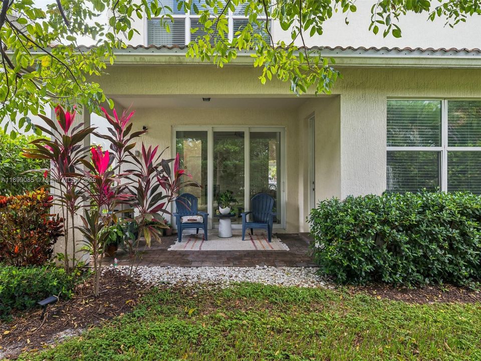 For Rent: $5,700 (3 beds, 2 baths, 2423 Square Feet)