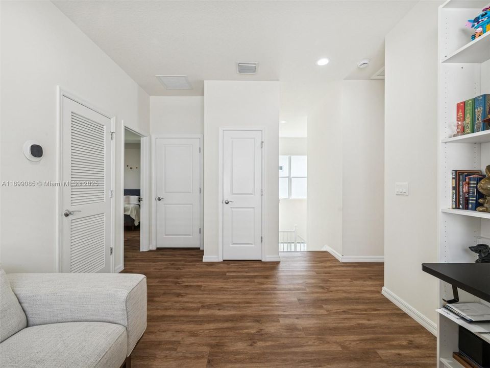 For Rent: $5,700 (3 beds, 2 baths, 2423 Square Feet)