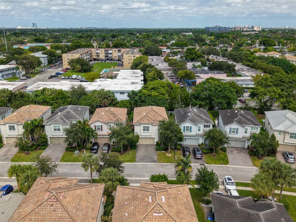 For Rent: $5,700 (3 beds, 2 baths, 2423 Square Feet)