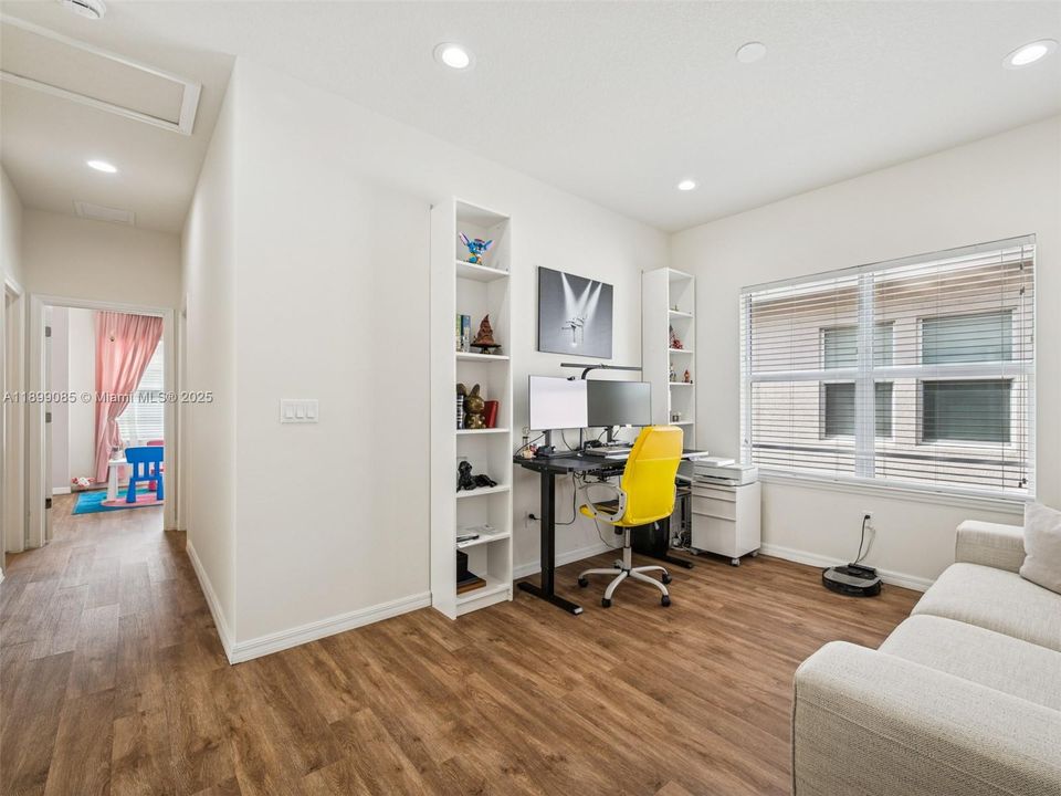 For Rent: $5,700 (3 beds, 2 baths, 2423 Square Feet)