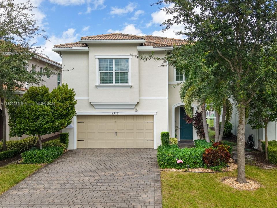 For Rent: $5,700 (3 beds, 2 baths, 2423 Square Feet)