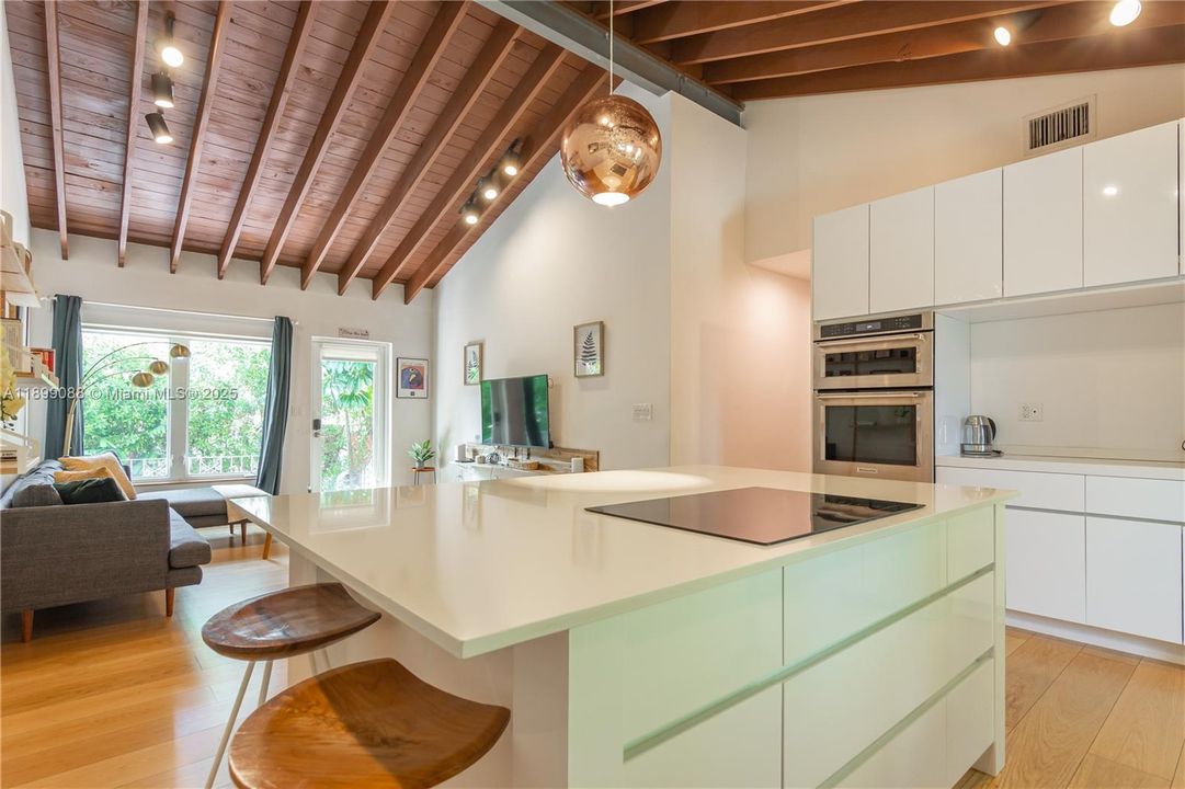 For Rent: $3,650 (3 beds, 2 baths, 2175 Square Feet)